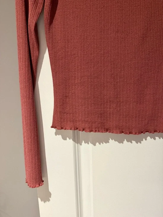 Dynamite Long-Sleeve Ribbed Tee - Picture 2 of 3